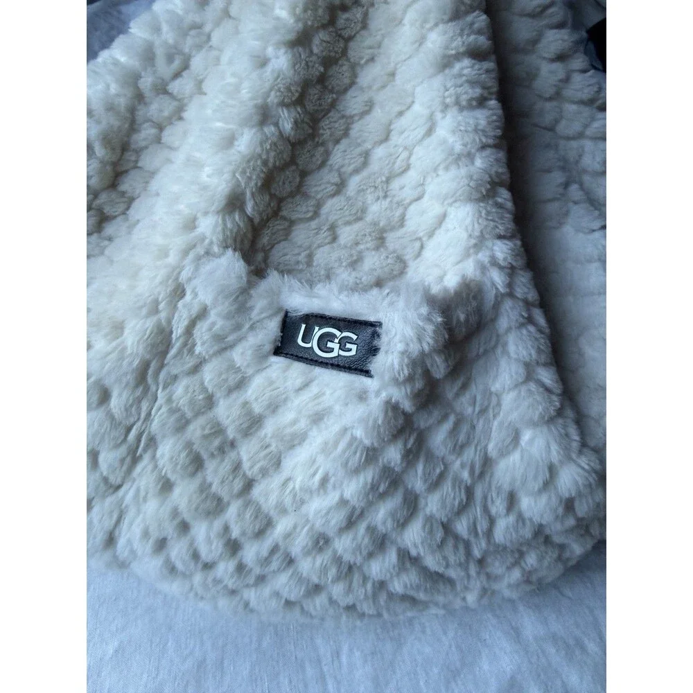 UGG Tablet Laptop Dawson Pouf Beanbag - Off White Faux Fur Pillow w/Pocket
